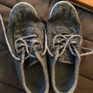 Men’s allbird wool runners size 10